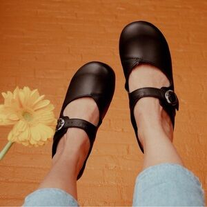 Women's Black Mary Jane Comfort Flats